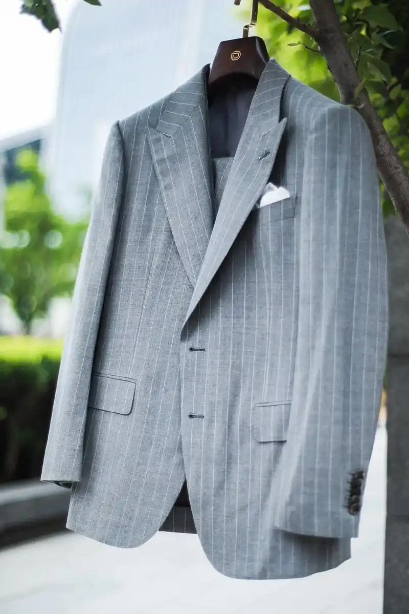 mrdandy灰色条纹西服套装|西装定制.7215图片均为@mr - 抖音