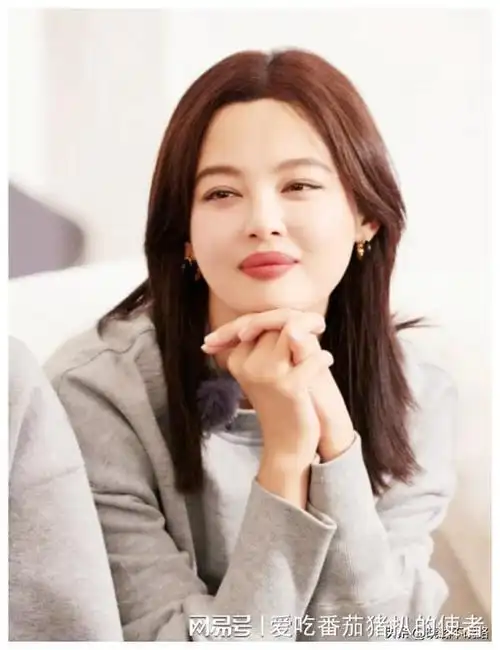 "短圆脸"才是高级又抗老,看辛芷蕾就知道|妆容|脸型|发型|刘海|眼妆