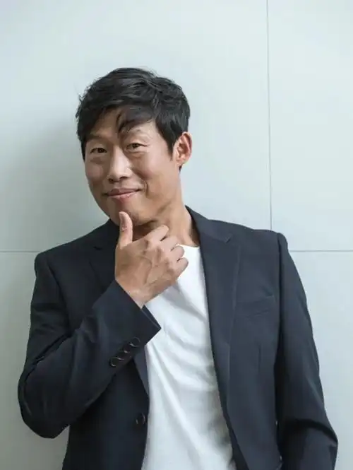 刘海镇(韩国男演员)_摘编百科