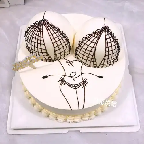 羽浵ins风创意恶搞胸部造型蛋糕少女私房定制生日蛋糕厦门同城