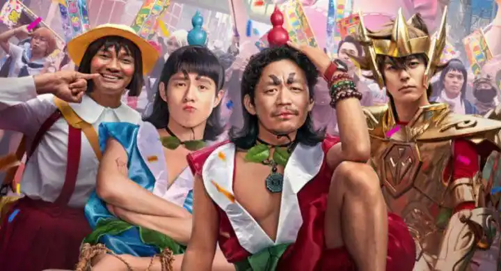 为躲避托尼贾开着的go-kart卡丁车,也是在东京街头真实的游乐项目