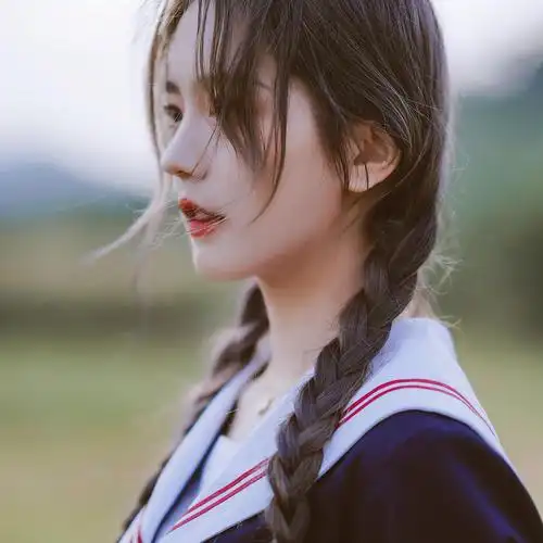 侧脸女头 自调/甜似洝洝入梦