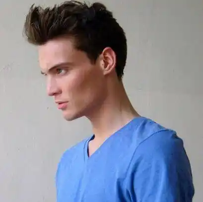 时尚帅气的子弹头发型图片