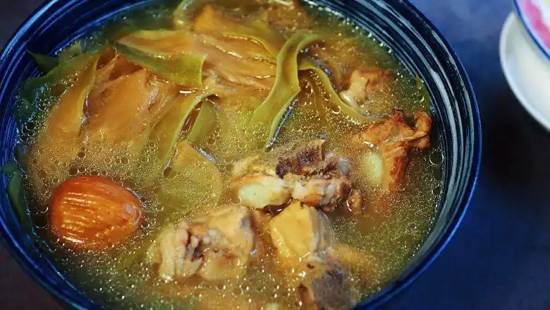 霸王花煲猪骨汤