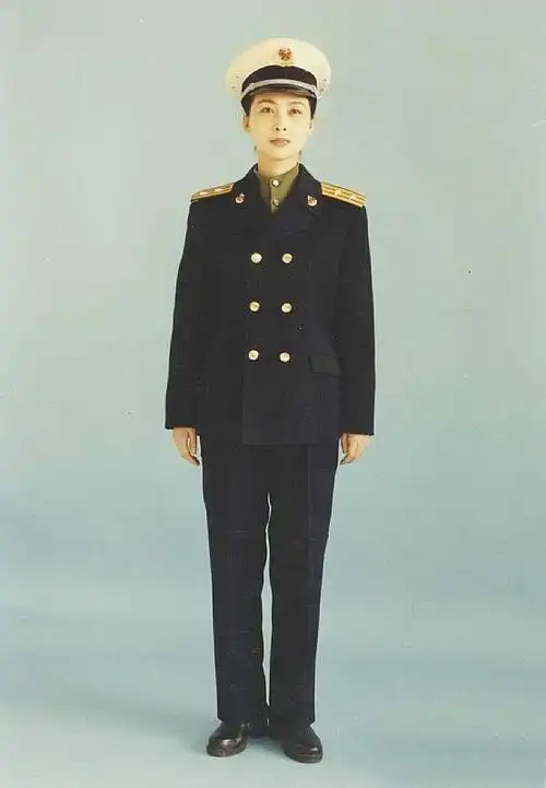 href="#" data-lemmaid="458031">中国人民解放军 /a>1987式军服是