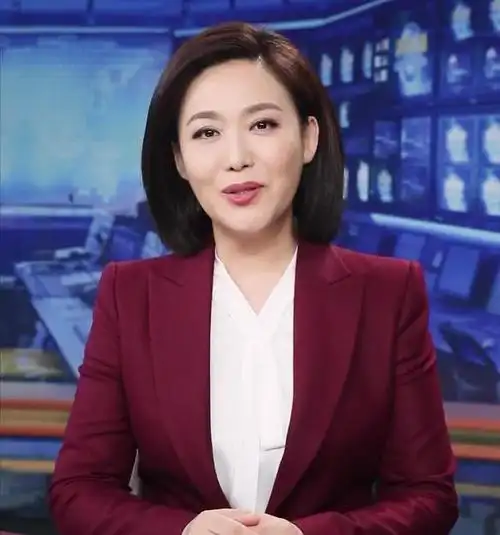 央视主持郑丽:赵普的老婆是谣言,37岁低调做妈妈,老公是普通人