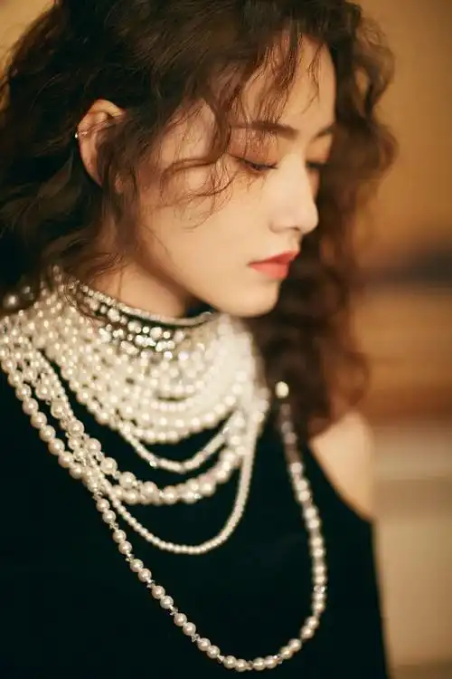 柴碧云丨高清壁纸肤白貌美颜值美炸优雅甜美少女感爆棚