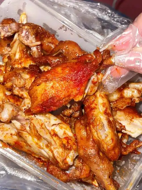 四方坪真的太绝了香酥童子鸡香晕我