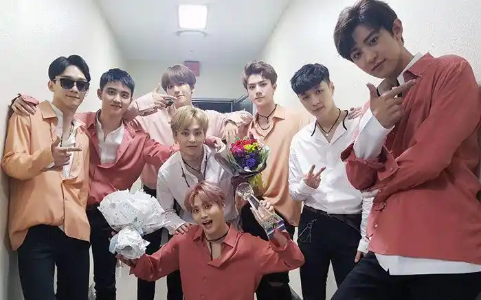 【exo】【lotto/louder】160826 音乐银行采访&打歌舞台&安可 中字