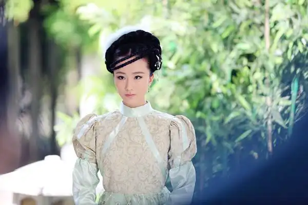 近日,备受关注的大型古装魔幻剧《封神英雄榜2》正在安徽卫视,深圳