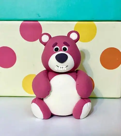 超轻粘土草莓熊