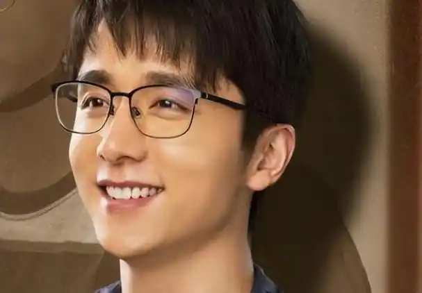 指导下,他逐渐展现出了自己的潜力和才华,最终成长为了一名出色的干部