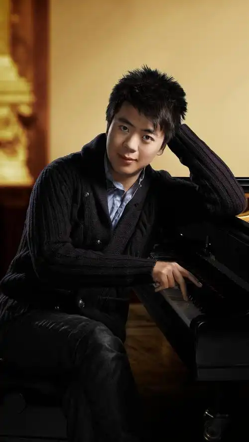钢琴家郎朗