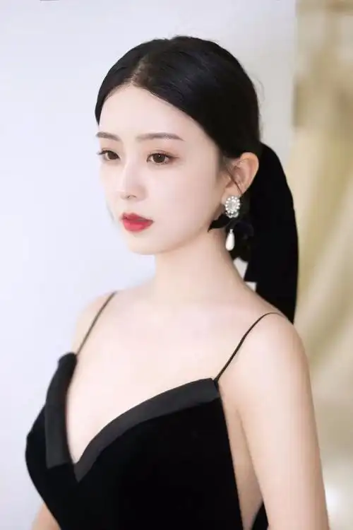 颜值女神王嘉丽