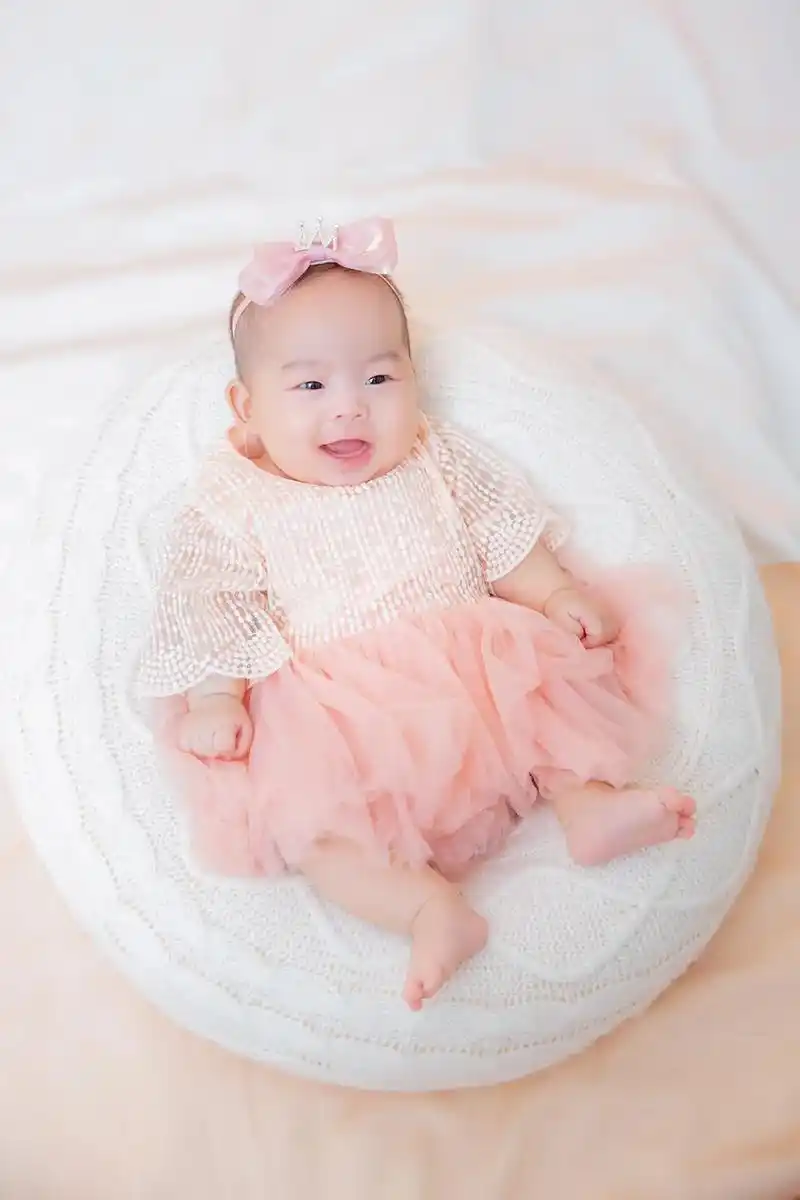 我家宝宝100天照片#愿宝贝健康快乐的茁壮成长 - 抖音