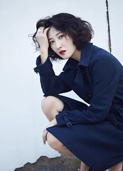 亦或是出演过作品的都能算得上演员这个身份,不过有这样一类人,他们从