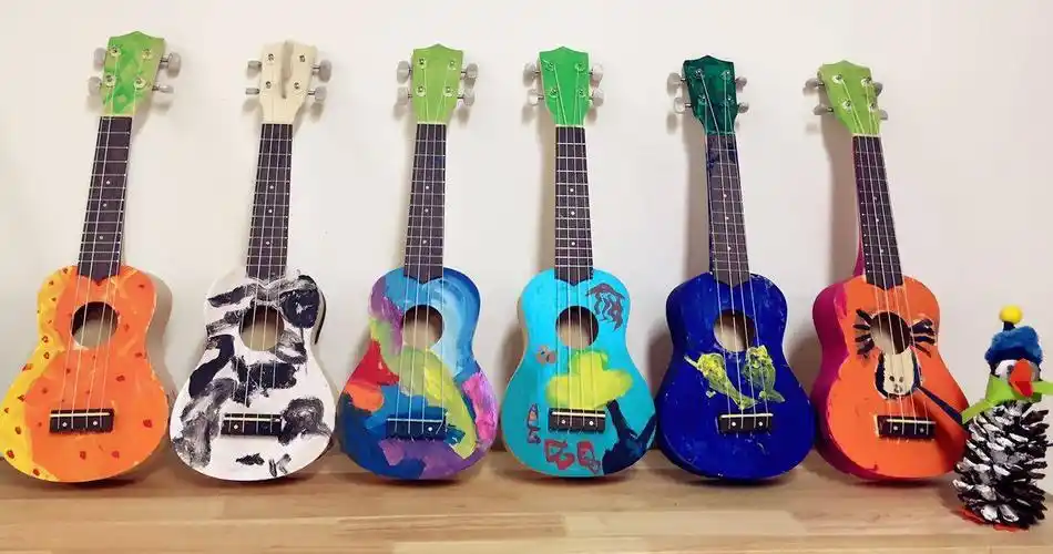 音阅推广系列活动61一艺之长我的小尤我做主尤克里里diy创意涂鸦