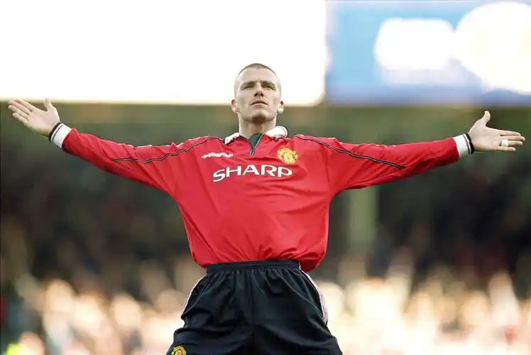 曼联7号传奇与魔咒:有国王有小贝有c罗!8年来却无人能征服