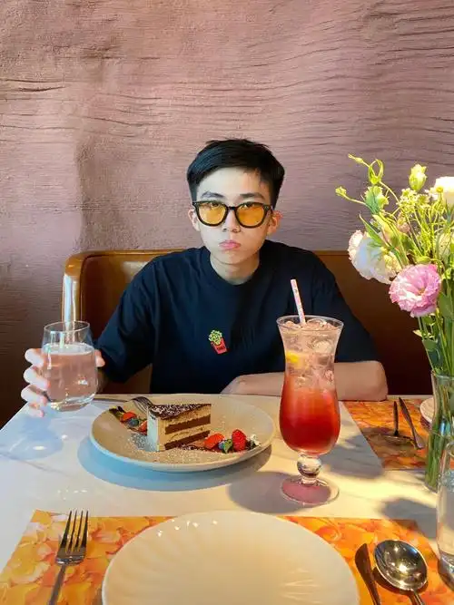 贼拉适合带女朋友来约会的餐厅丨遇见花瓣