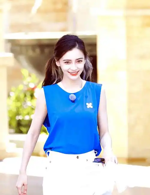 原创奔跑吧路透宋雨琦吴宣仪牵手超温馨baby双马尾造型爱了