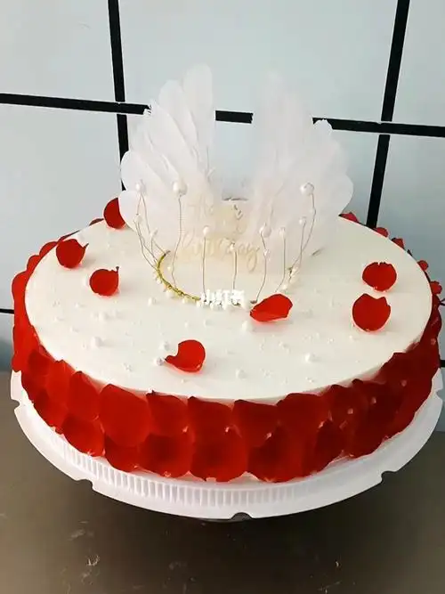 别忘了你本质也是个爱笑的人生日蛋糕晒一晒30岁女士蛋糕黄冠蛋糕少女