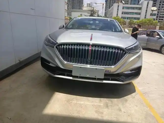 金色的红旗h5更好看哦