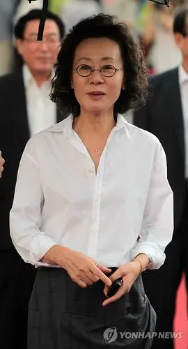 尹汝贞 yeo-jeong yoon的图片