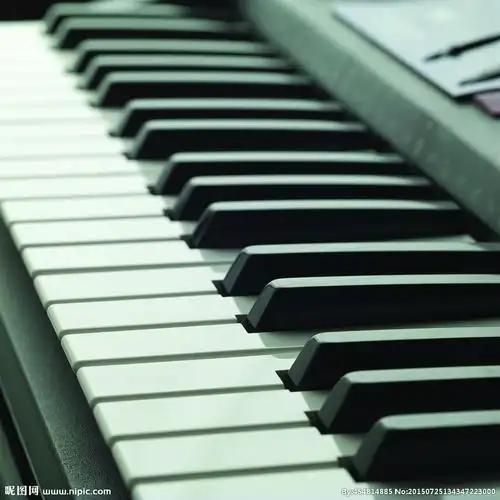 唯美钢琴图片