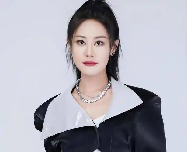 创作并演唱《少年》的歌手梦然,她的真名叫什么?_作品_音乐_歌坛