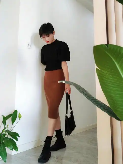 滴歌～最近沉迷于这份温柔95#短发  #女生超短发  #女生短发穿搭