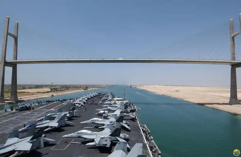 cvn69德怀特d艾森豪威尔号航空母舰