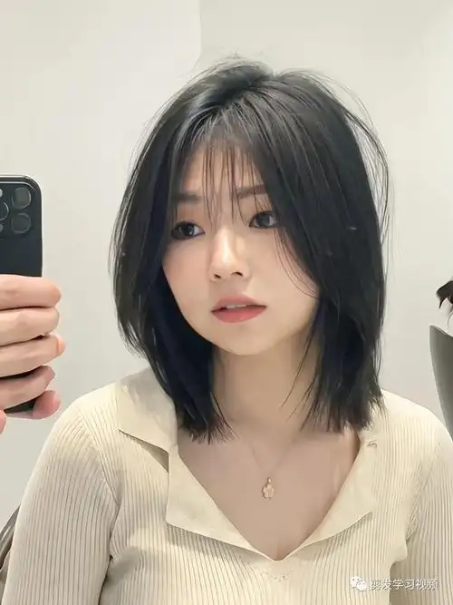 热点资讯高层次锁骨发这个季节剪刚刚好