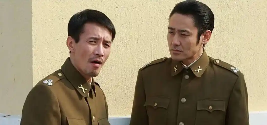 里文弱算计的南方小男人李大辉,接连和柳云龙,林永健,张嘉译合作