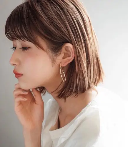 2019最时尚发型齐肩短发",这样搭配美呆了!