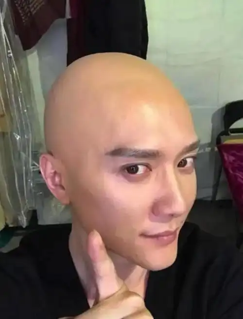 娱乐圈的光头男明星,一个比一个帅