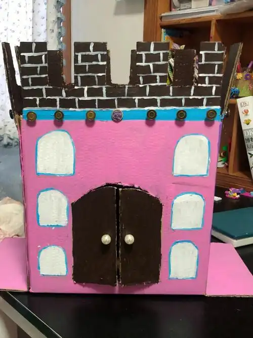 端亲子手工纸箱如何变身城堡