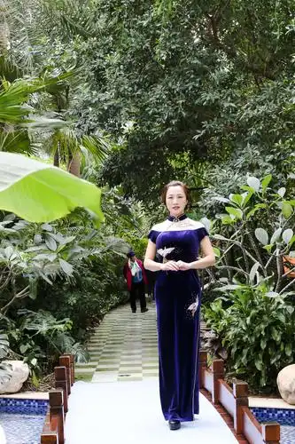 魅力旗袍 风情无限 - 美篇