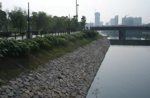 驳岸景观设计的处理手法