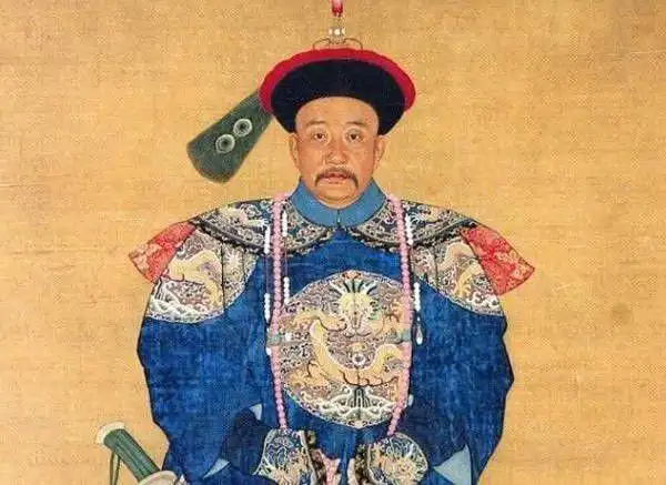 富察·傅恒生在贵族之家,本身就拥有很高贵的身份.