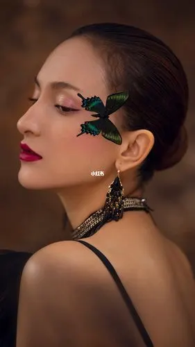 一秀艺素化妆学校2020最新化妆作品,99蝴蝶创意妆,时尚高端的妆面