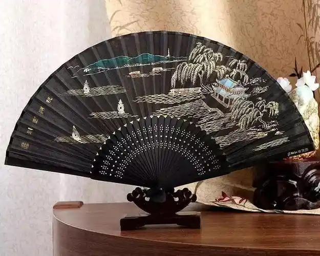 王星记扇子示意图