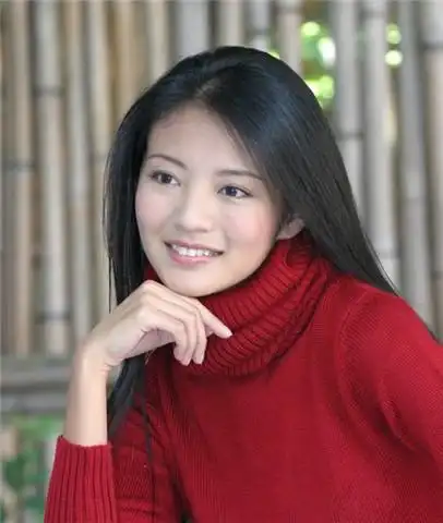 求安以轩在  斗鱼>>中的照片,就她一个人的