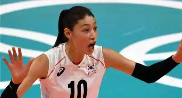 世界女排十大美女(女运动员跑光照)  第3张