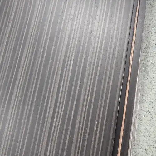 黑檀直纹木饰面板|高端家具木饰面板厂|高光uv科技木饰面板|双狮背景