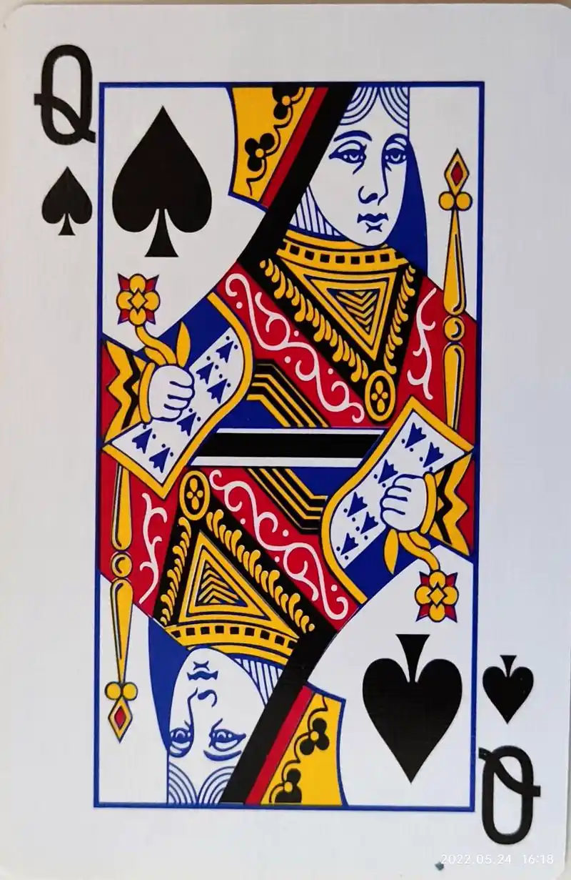 设计精巧内涵丰富的扑克牌