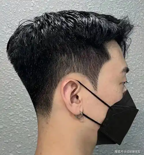 原创中日韩男人发型有啥不同日式蓬松韩式服帖国人喜欢两边铲青