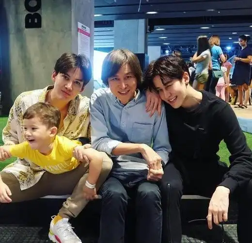 mike儿子反问爸爸是否真爱自己引热议被网友质疑是妈妈误导