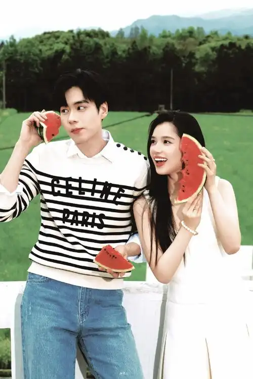 胡一天张婧仪双人写真