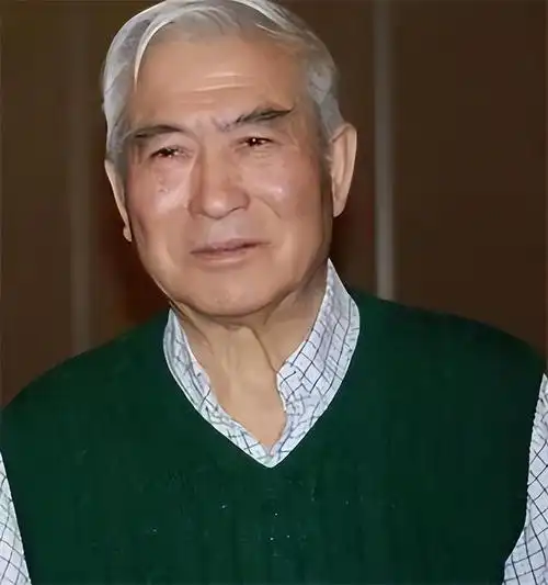 高岗的长子高毅和妻子在家里主要说俄语一生不得意却知足感恩