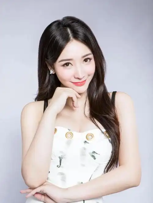 柳岩,国内身材最好的女星